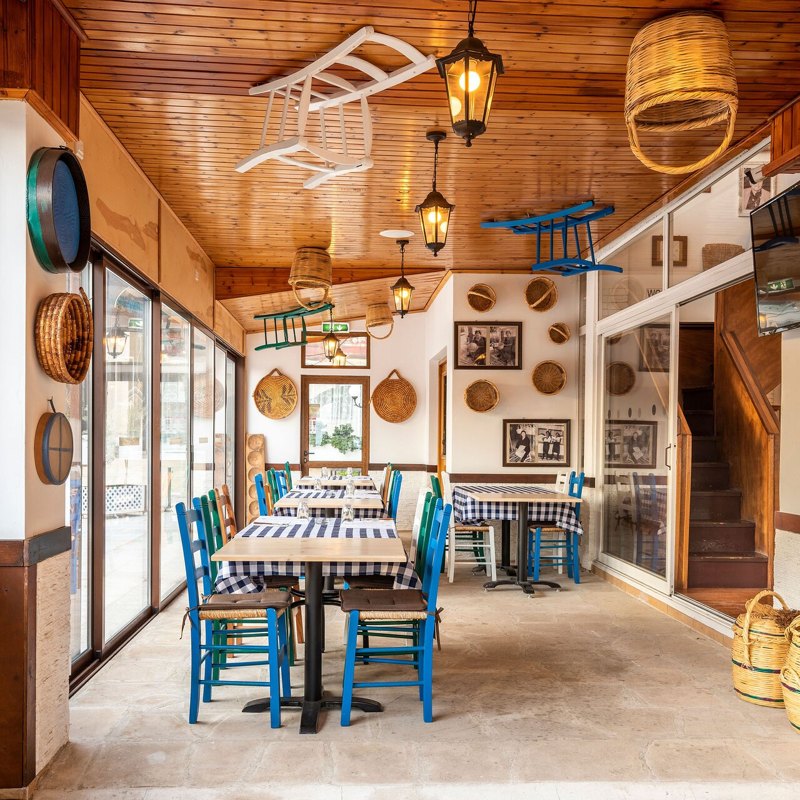 Kofini Tavern photograph